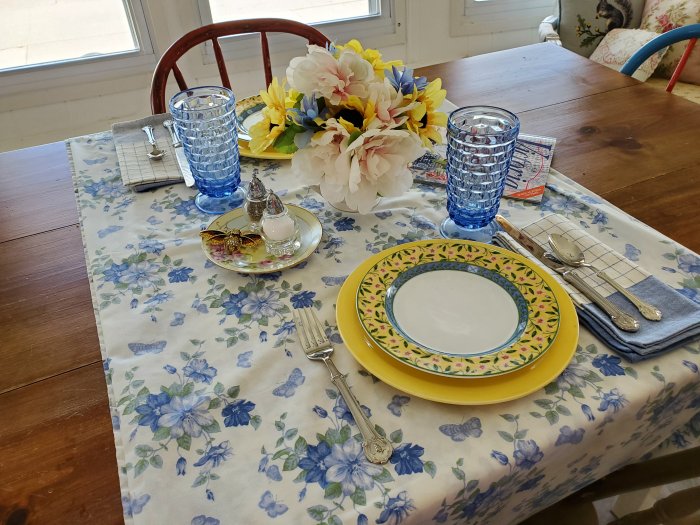 Provence Inspired table for two | Vintage Floral Cottage