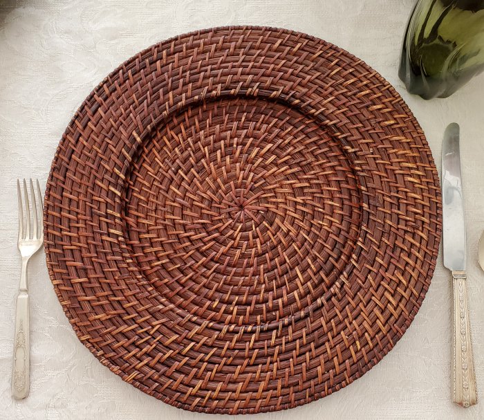 Textured brown rattan chargers in a Fall Thanksgiving tablescape by VFCstyle.com