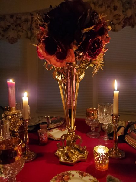 Christmas tablescape with Old Country Roses