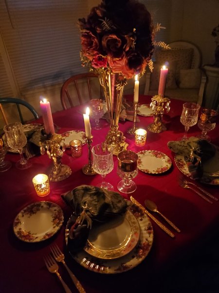 Christmas tablescape with Old Country Roses