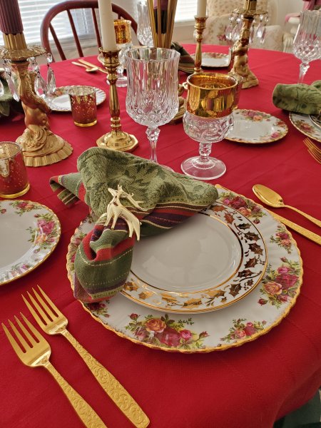 Christmas tablescape with Old Country Roses