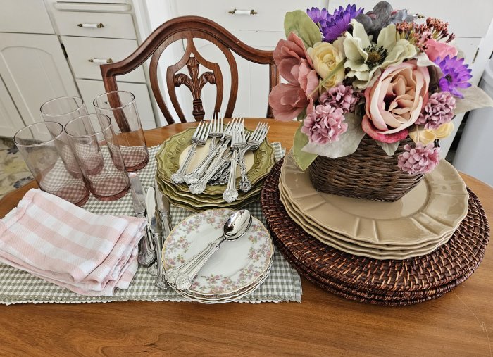 Faded Summer tablescape
