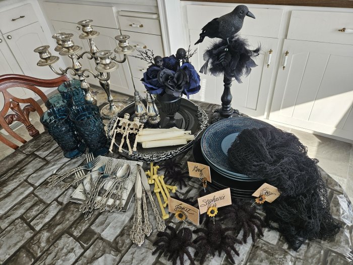 Halloween tablescape 2023