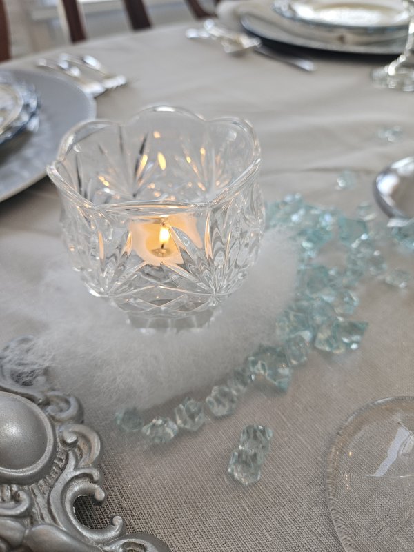 Silvery winter chill tablescape