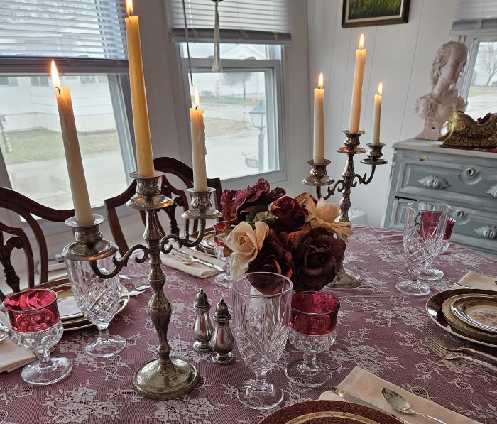 lace overlay tablescape