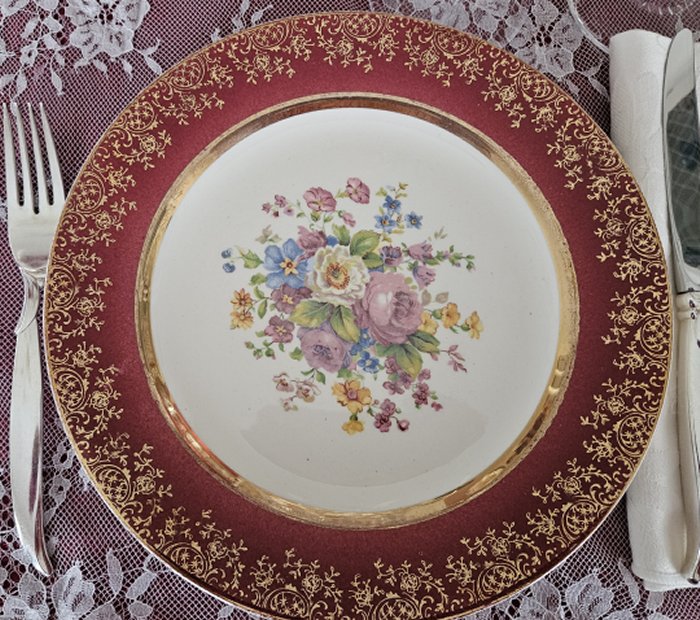 Lace overlay tablescape