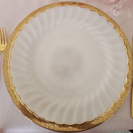 Pink Fantasy Christmas tablescape