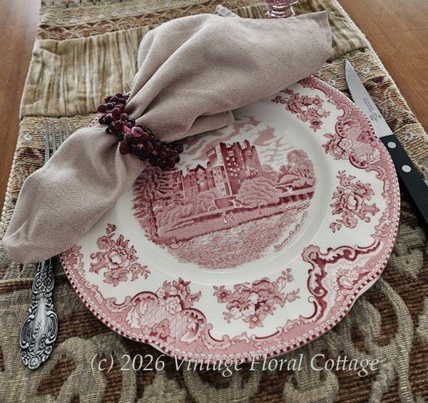 Johnson Brothers Old Britain Castles, pink, Blarney Castle