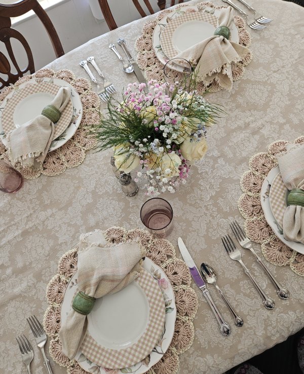 French country tablescape with Home Goods bird plates